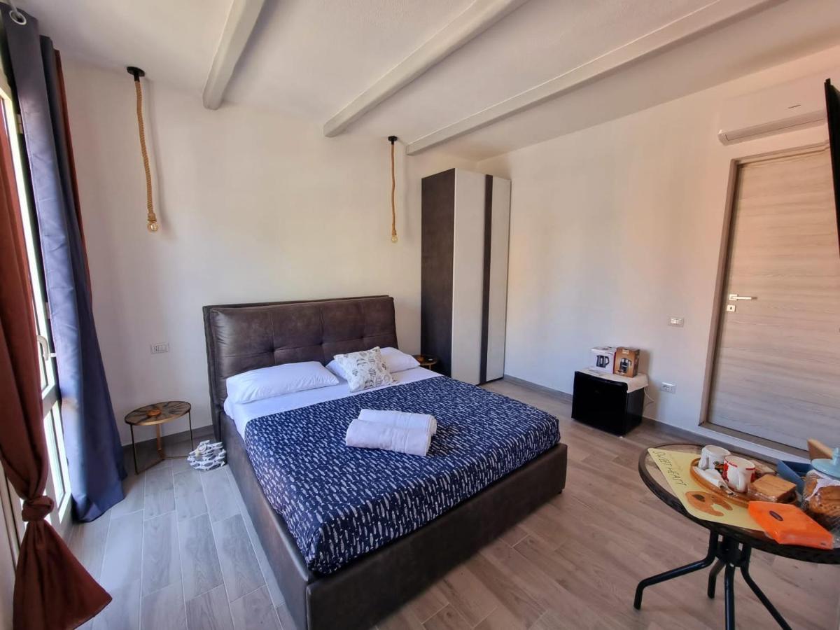 Suite Cornelia Santa Teresa Gallura Ngoại thất bức ảnh