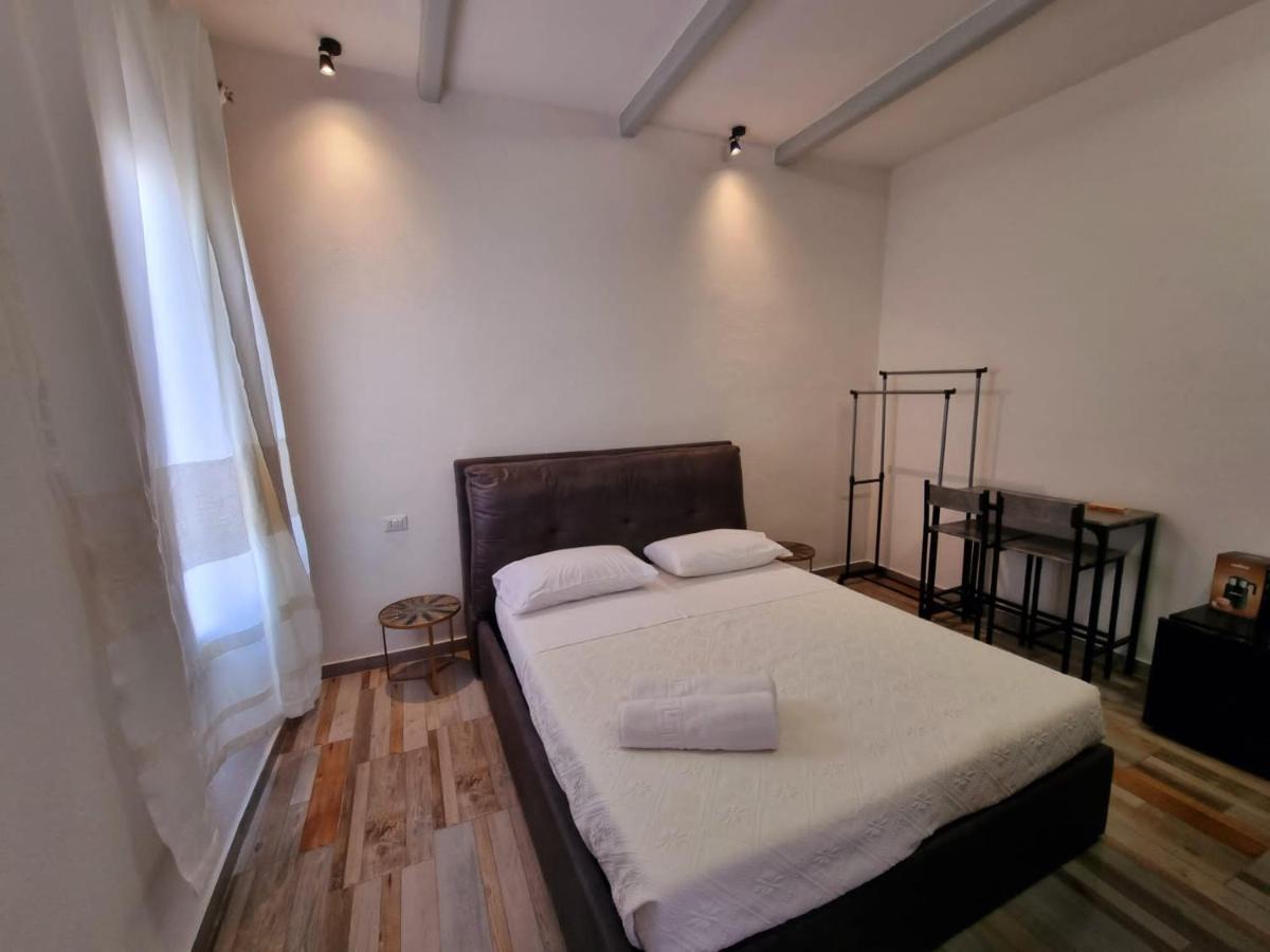 Suite Cornelia Santa Teresa Gallura Ngoại thất bức ảnh