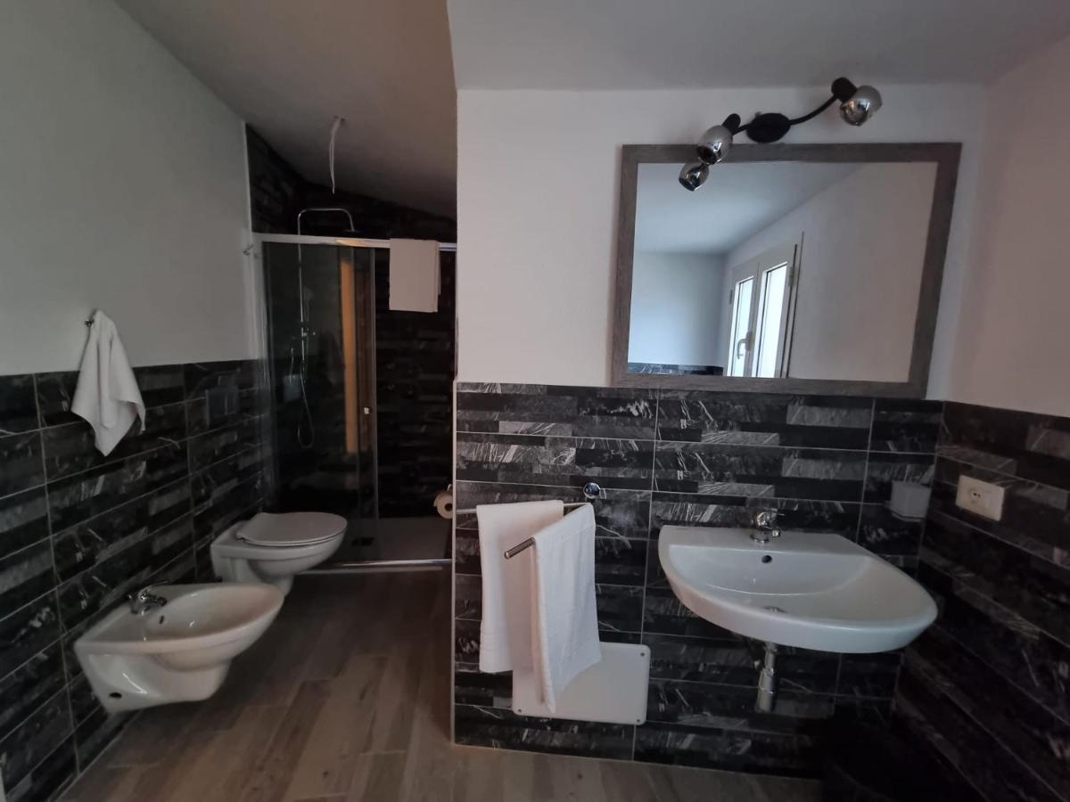Suite Cornelia Santa Teresa Gallura Ngoại thất bức ảnh